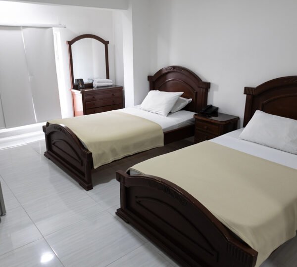 Estándar Doble con Aire