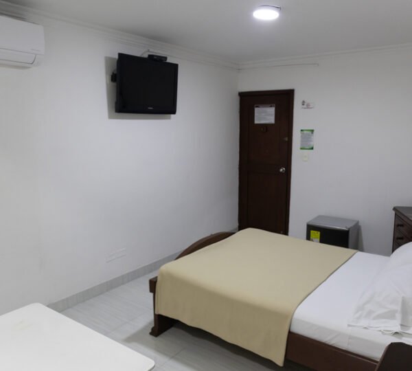 Estándar Doble con Aire